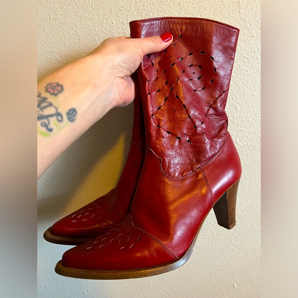 Italian vintage red leather heeled boots